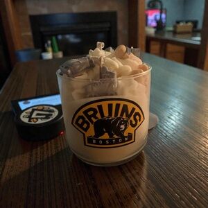 Boston Bruins Themed Candle 24 oz fireside, apple and maple bourbon